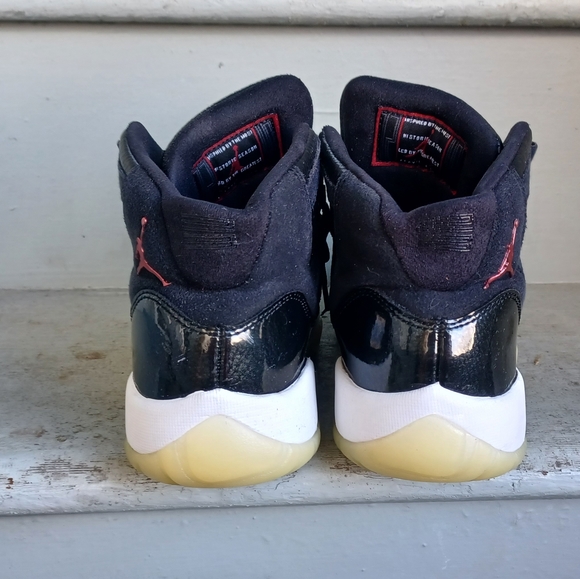 Retro Air Jordan 11's  (72-10) - Picture 6 of 6